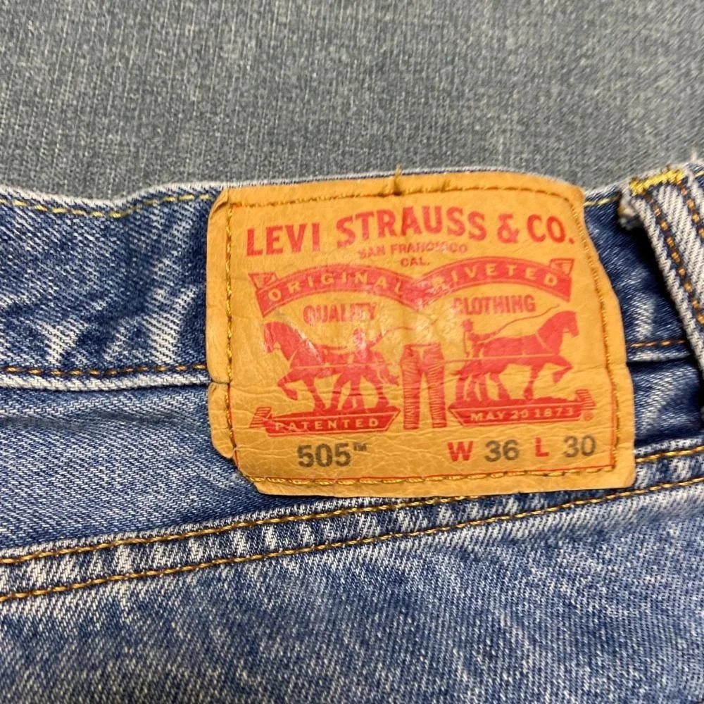 Levi's 505 Jeans Mens 36x30 Blue Denim Regular Fit All Day Comfort Straight Leg